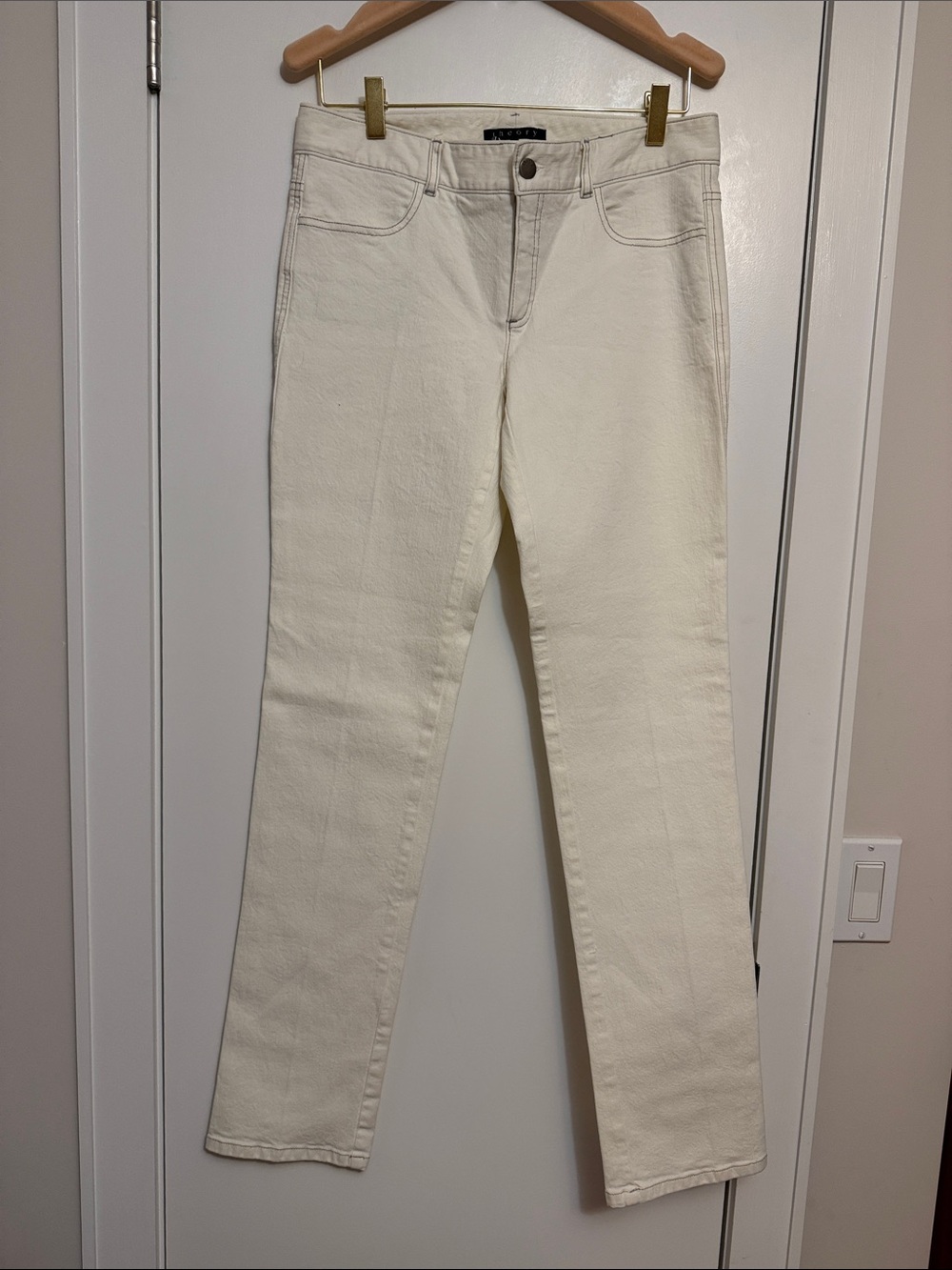 Theory Willis Jeans White Denim Beige Stitches Bareback Straight Size:6
